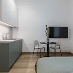 Apartment M4 Centre - 5 Min To Old Town