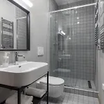 M4 Centre - 5 Min To Old Town *