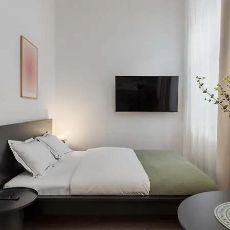 Apartment M4 *