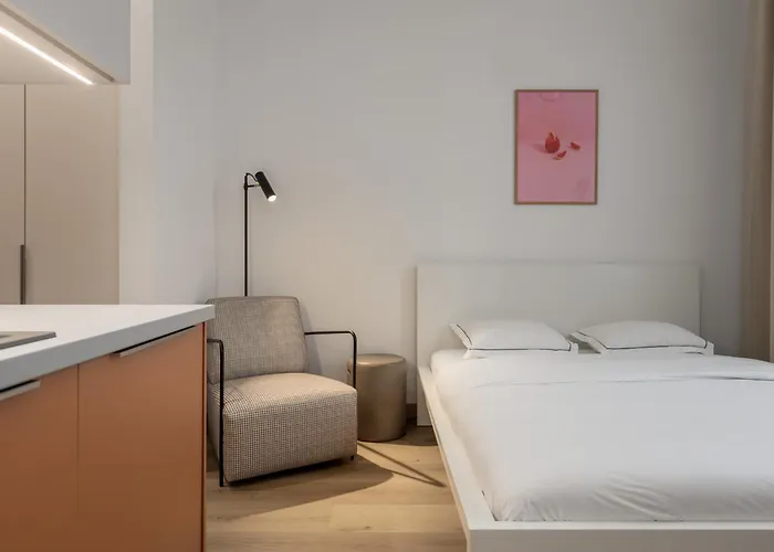 Апартаменты M4 *